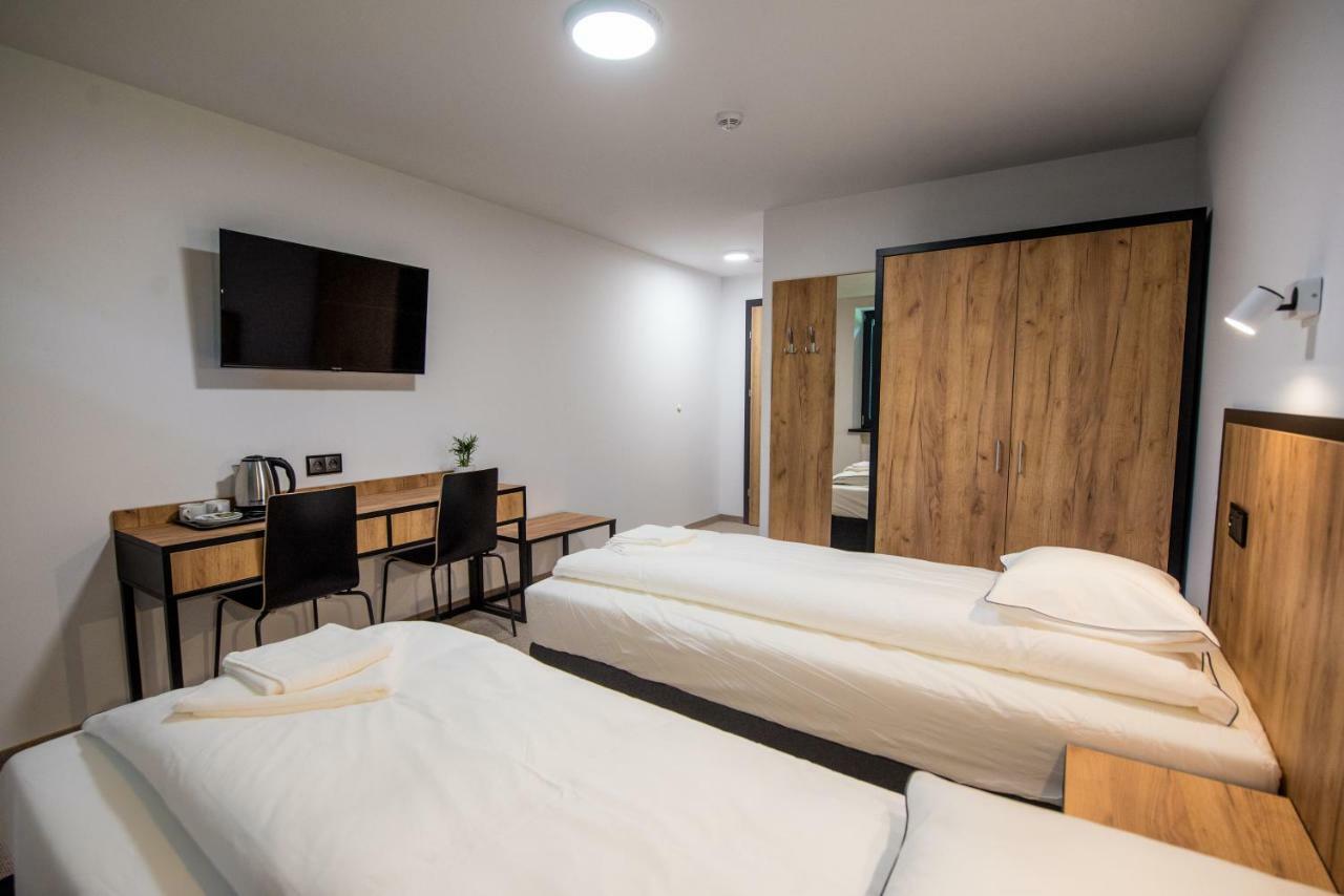 Sport Rooms 斯巴拉 外观 照片